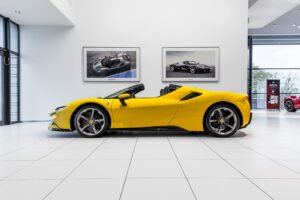 Ferrari-SF90-Spider-285511-BK8A3504
